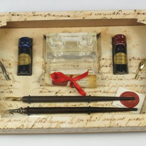 SET PLUMA MADERA CON PLUMINES TINTERO CRISTAL, 2 TINTEROS