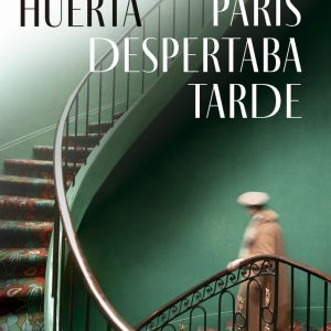 PARIS DESPERTABA TARDE