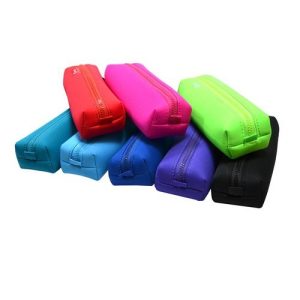 PORTATODO CUADRADO NEOPRENO CON CREMALLERA COLORES SURTIDOS